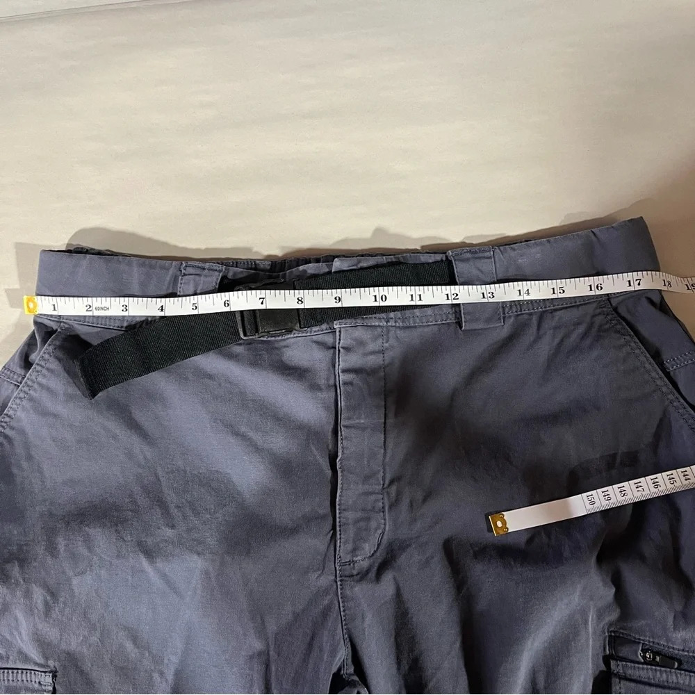 MOUNTAIN HARDWEAR ~ Women’s Grey Cargo Hiking Outdoor Camping Pants with Belt - Picture 9 of 10